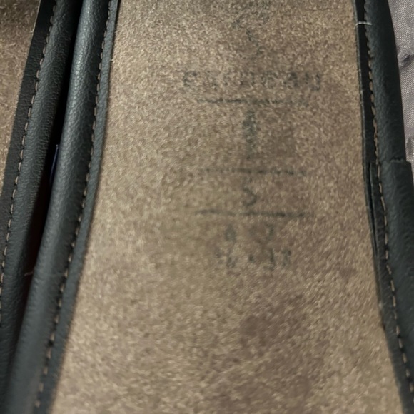 Garneau Slippers - Picture 3 of 4